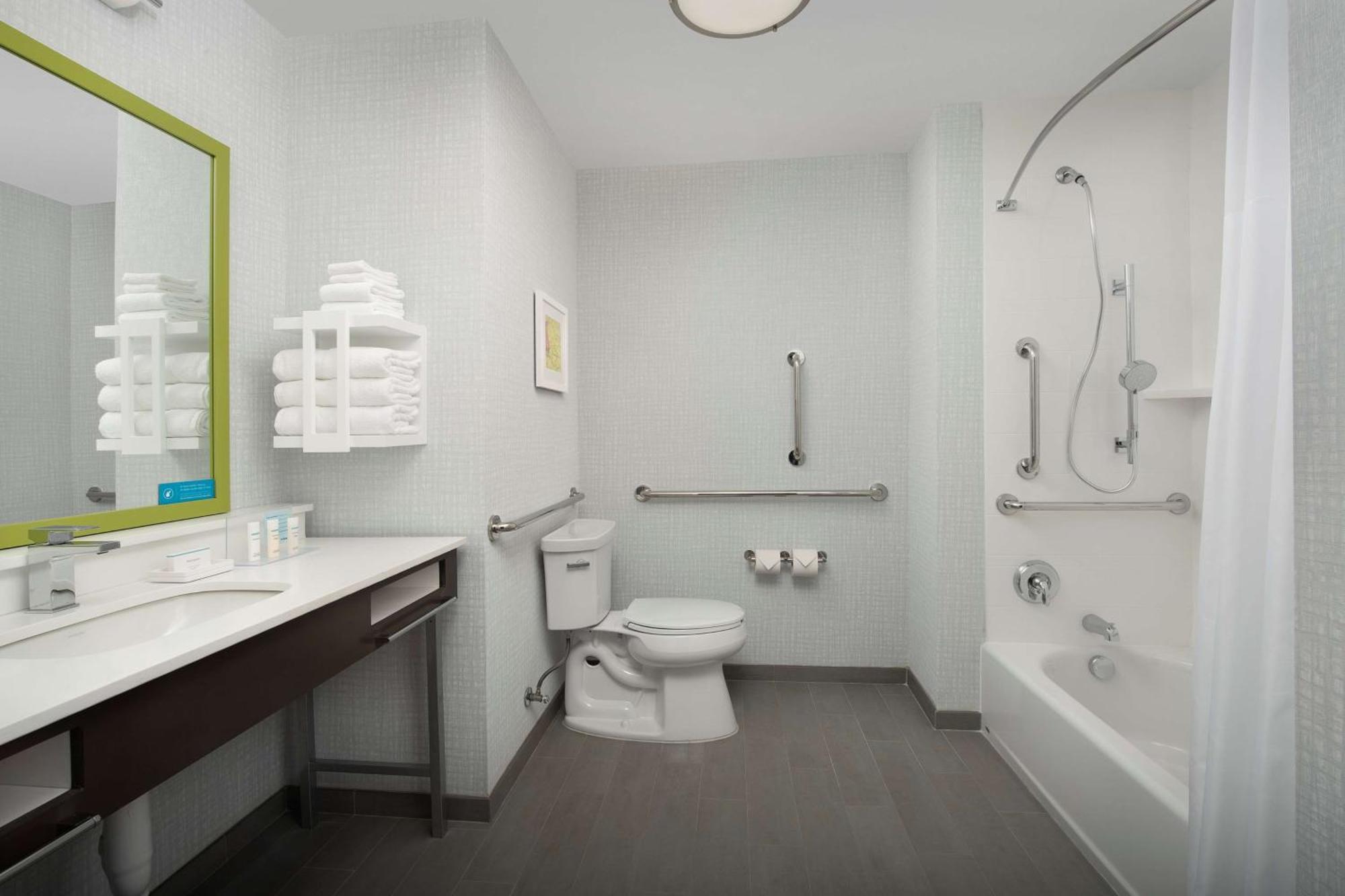 Hampton Inn & Suites Charlotte Airport Lake Pointe Екстер'єр фото